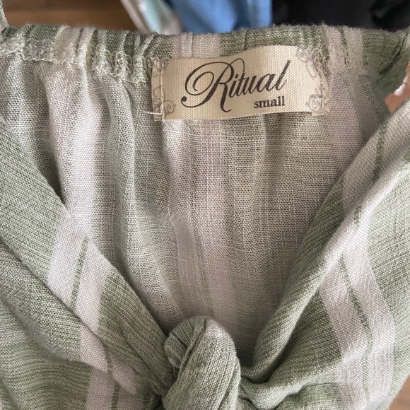 Small Romper - Picture 3 of 3